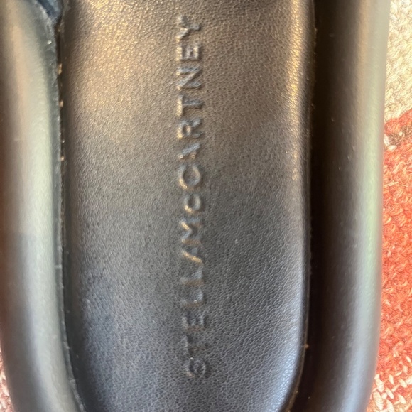 shoes - Picture 2 of 3